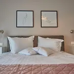 Velvet Apartment
