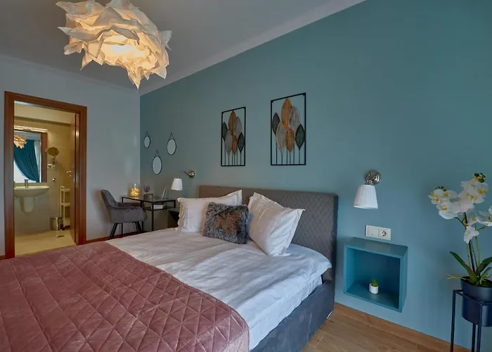 Velvet Apartment